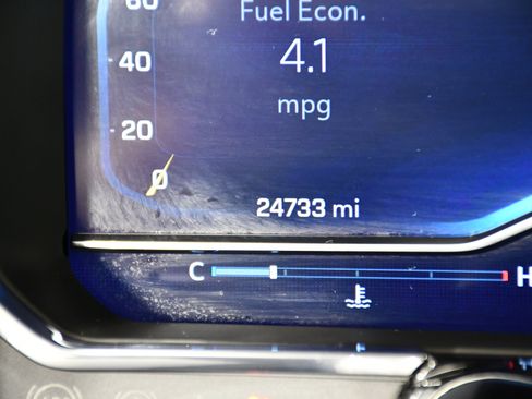 Used 2025 Chevrolet Silverado 1500 LT image 18