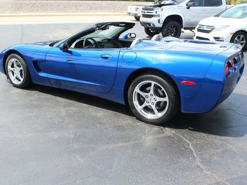 Used 2002 Chevrolet Corvette Convertible w/ Preferred Equipment Group2 RWD image 24