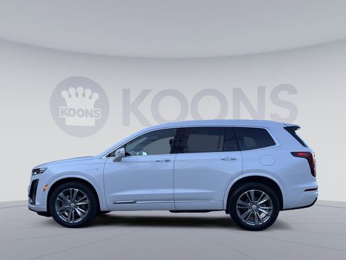 Used 2023 Cadillac XT6 Premium Luxury AWD/4WD image 4