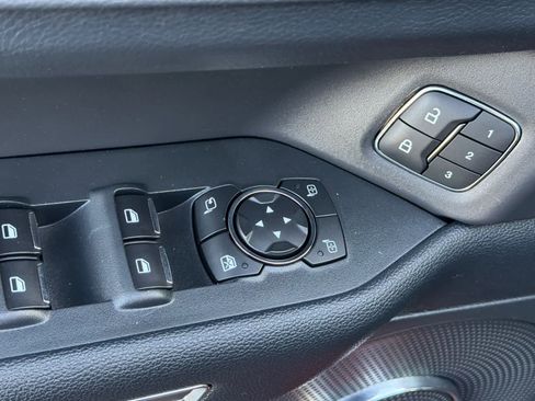 Certified 2022 Ford Expedition XLT image 13