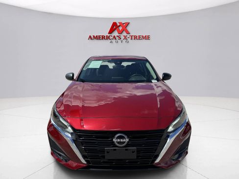 Used 2024 Nissan Altima 2.5 SV FWD image 8