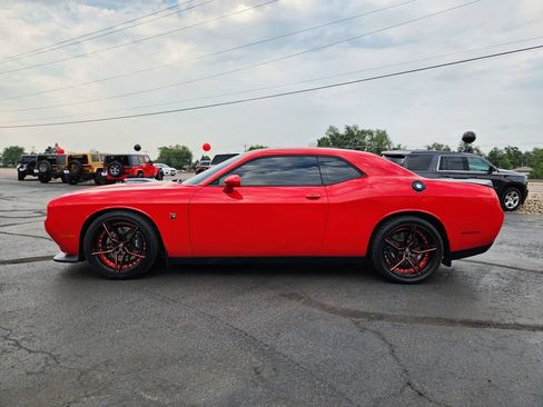 Used 2016 Dodge Challenger R/T Scat Pack RWD image 6