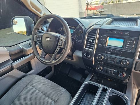 Used 2016 Ford F150 XLT image 15
