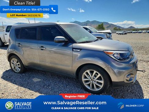 Used 2018 Kia Soul + FWD image 5