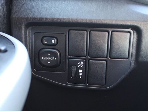 Used 2012 Toyota Prius Two image 37