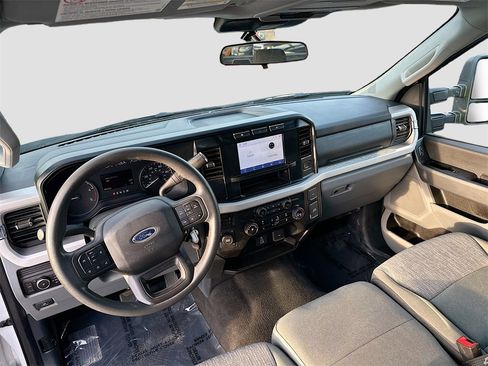 Used 2024 Ford F250 XLT image 27
