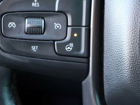 Used 2022 GMC Sierra 2500 AT4 image 7