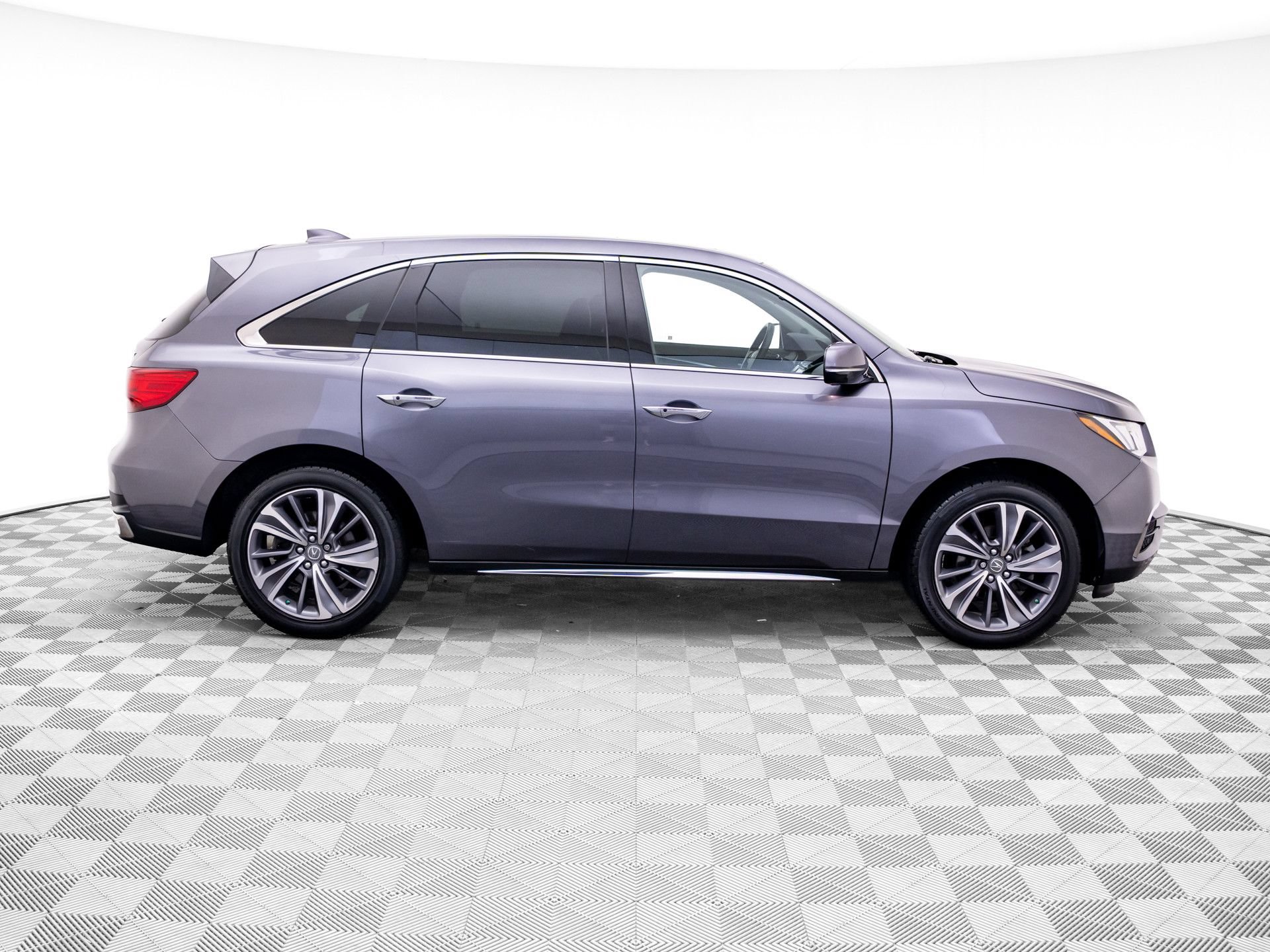 Used 2018 Acura MDX w/ Technology Package AWD/4WD image 6
