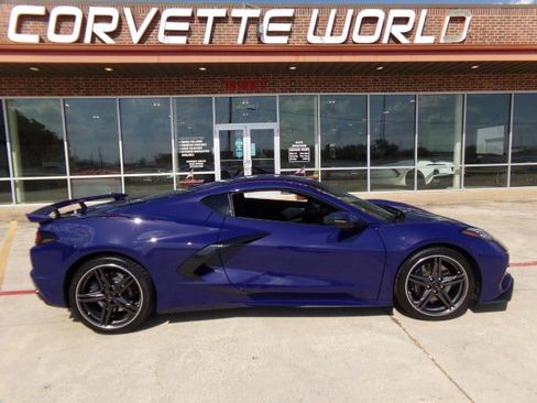Used 2025 Chevrolet Corvette Stingray Preferred Cpe w/ Z51 Performance Package RWD image 4