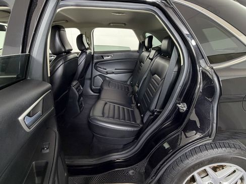 Used 2023 Ford Edge SEL image 8