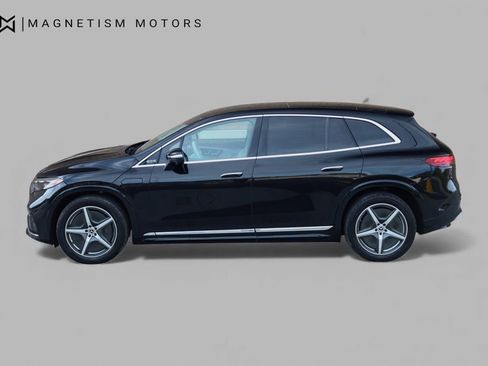 Used 2023 Mercedes-Benz EQS 580 4MATIC SUV image 3