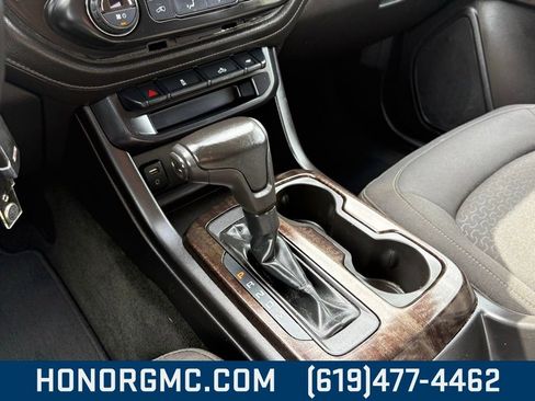 Used 2016 GMC Canyon SLE w/ SLE Convenience Package image 32