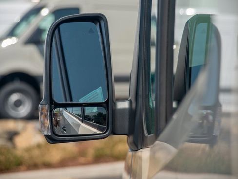 Used 2024 Mercedes-Benz Sprinter 144 Cargo image 21