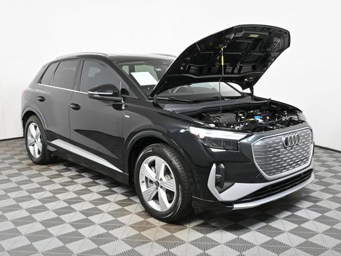 Used 2024 Audi Q4 e-tron Premium image 30