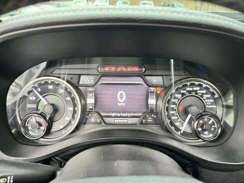 Used 2022 RAM 1500 Laramie image 32