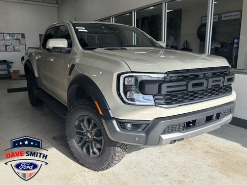 Used 2025 Ford Ranger Raptor AWD/4WD image 1