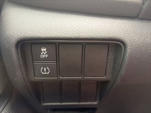 Used 2018 Honda CR-V LX image 24