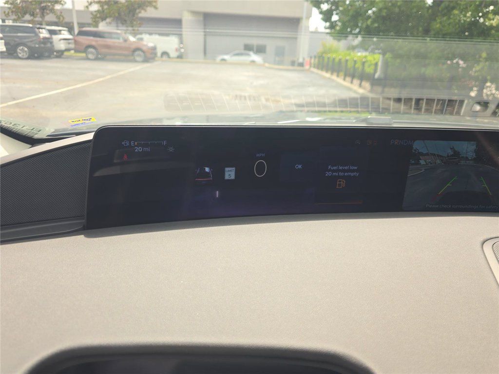 New 2026 Lincoln Navigator Premiere AWD/4WD image 27