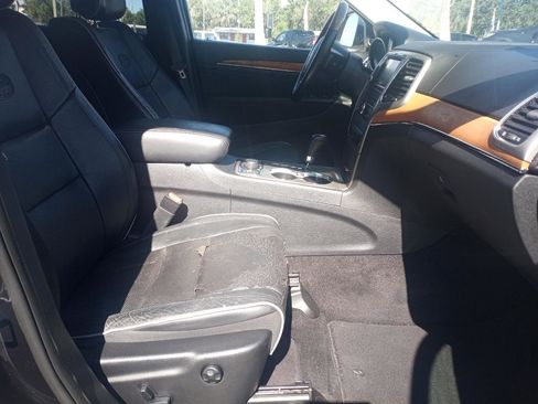 Used 2012 Jeep Grand Cherokee Overland image 9