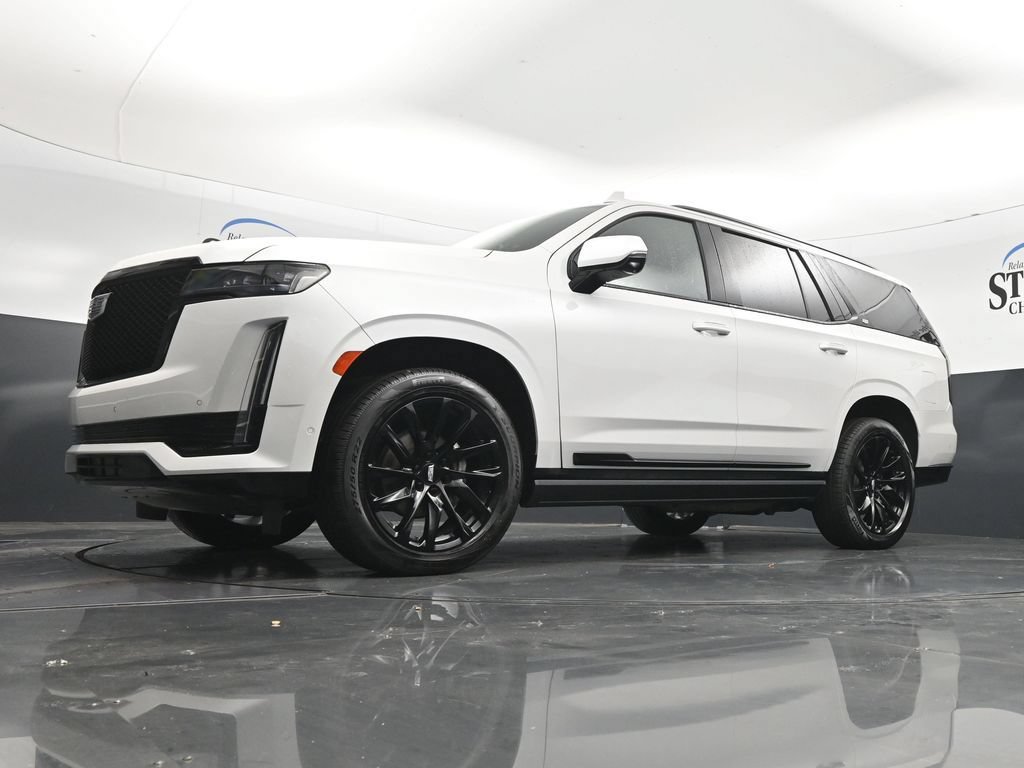 Certified 2022 Cadillac Escalade Sport w/ Touring Package AWD/4WD image 28