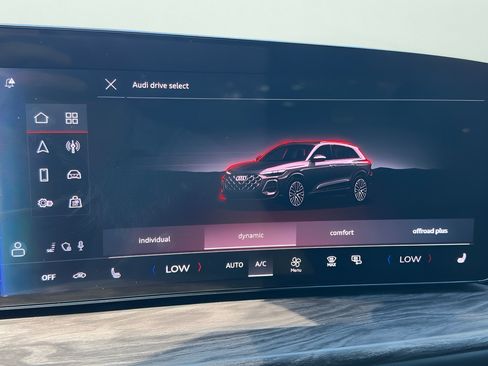 Certified 2025 Audi Q5 Premium Plus w/ Premium Plus AWD/4WD image 46