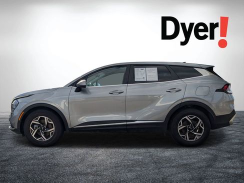 Used 2024 Kia Sportage LX image 8