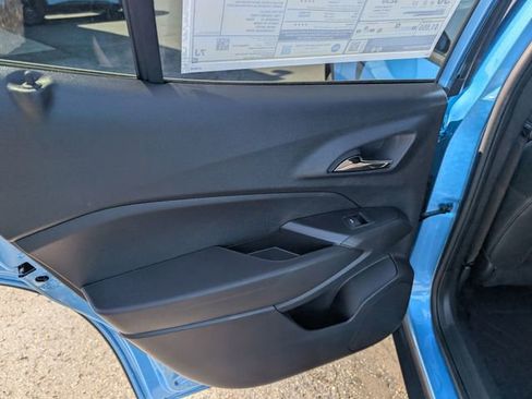 New 2026 Chevrolet Trax ACTIV w/ Sunroof Package FWD image 10