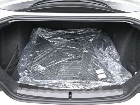Used 2026 BMW M2 w/ Lighting Package RWD image 33