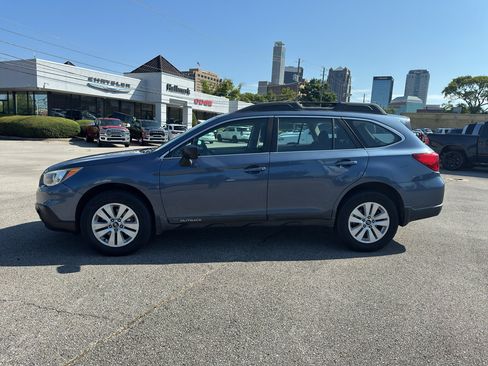 Used 2017 Subaru Outback 2.5i w/ Popular Package #2 AWD/4WD image 5