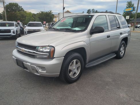 Used 2006 Chevrolet TrailBlazer LS w/ LS Preferred Equipment Group AWD/4WD image 1