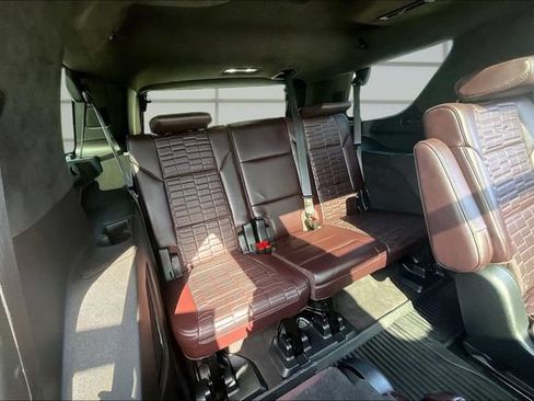 Used 2023 Cadillac Escalade V w/ LPO, ONYX Package AWD/4WD image 28