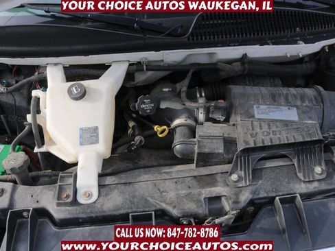 Used 2017 GMC Savana 2500 RWD image 17