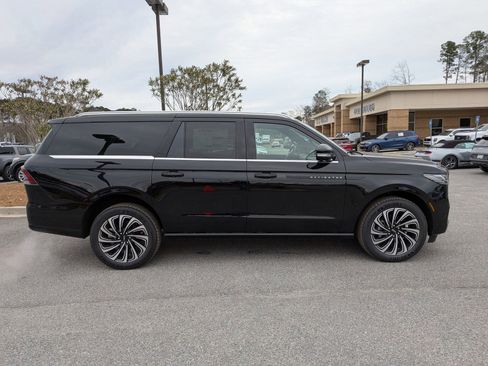 New 2026 Lincoln Navigator L Black Label image 4