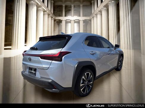 New 2026 Lexus UX 300h FWD image 4