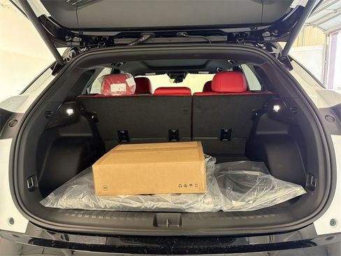 New 2026 Chevrolet Blazer EV SS image 15