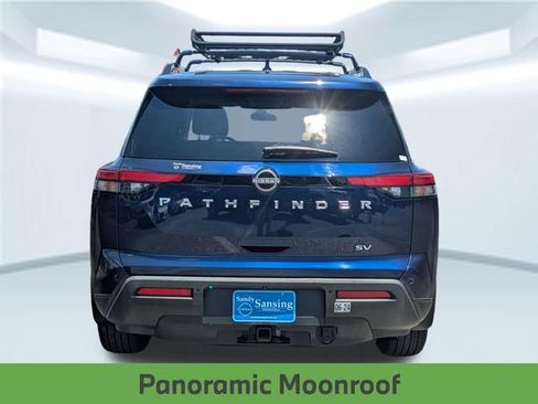 Used 2022 Nissan Pathfinder SV w/ SV Premium Package FWD image 6
