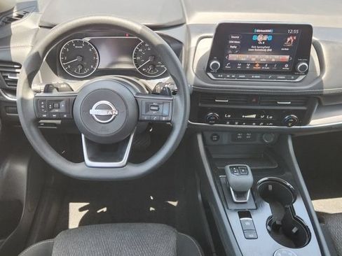 Used 2024 Nissan Rogue SV AWD/4WD image 26