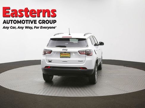 Used 2022 Jeep Compass Latitude AWD/4WD image 36
