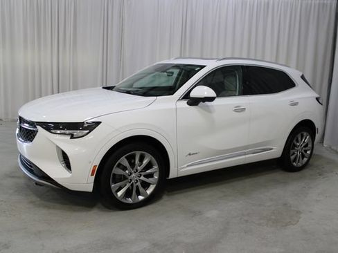 Used 2022 Buick Envision Avenir w/ Technology Package II FWD image 32