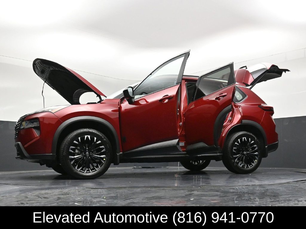 Used 2026 Nissan Rogue Dark Armor AWD/4WD image 37