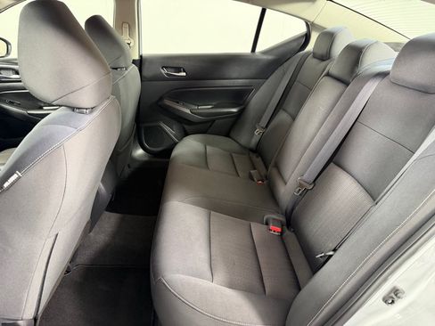 Used 2022 Nissan Altima 2.5 SV FWD image 18
