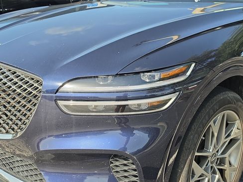 Used 2025 Genesis GV70 2.5T AWD/4WD image 9