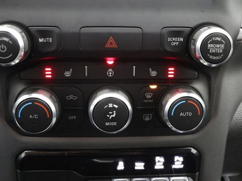 Used 2020 RAM 1500 Big Horn image 25