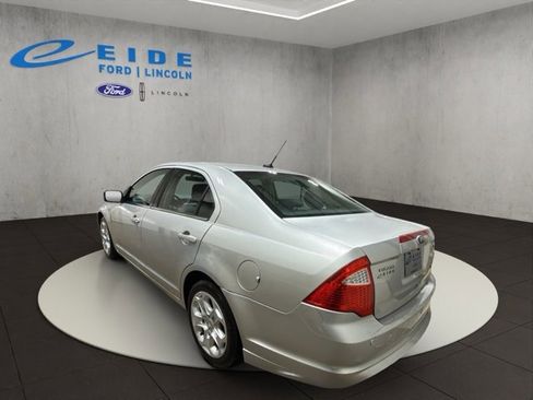 Used 2011 Ford Fusion SE image 6