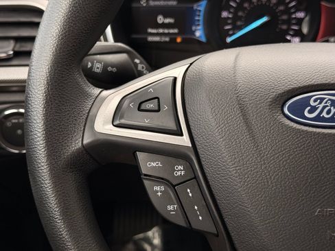 Used 2019 Ford Fusion SE FWD image 24