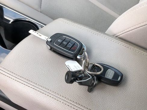 Used 2018 Hyundai Sonata SE FWD image 33