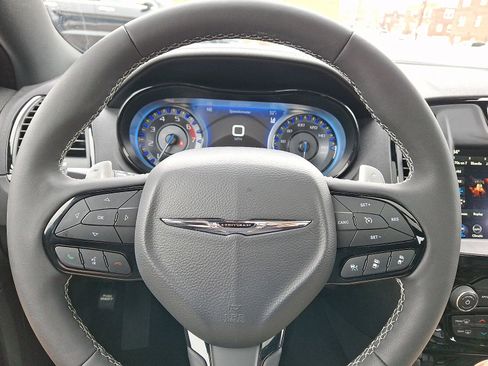 Used 2023 Chrysler 300 S w/ Comfort Group image 19