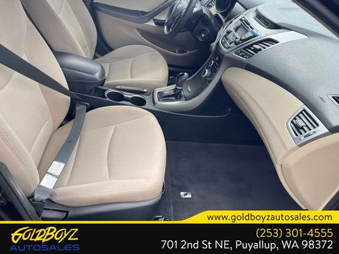 Used 2016 Hyundai Elantra SE FWD image 25