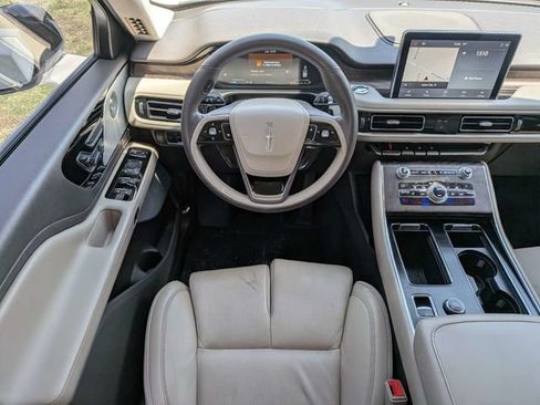 Used 2020 Lincoln Aviator Reserve w/ Equipment Group 201A RWD image 17