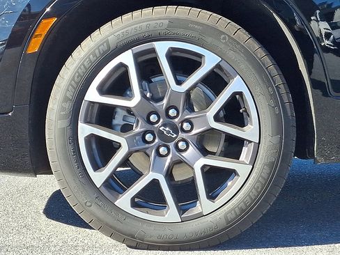 Used 2025 Chevrolet Blazer RS w/ Driver Confidence II Package image 9